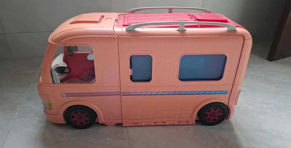 Autocarava barbie