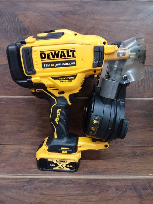 DeWalt DCN 45 RN Gwoździarka z baterią 5ah