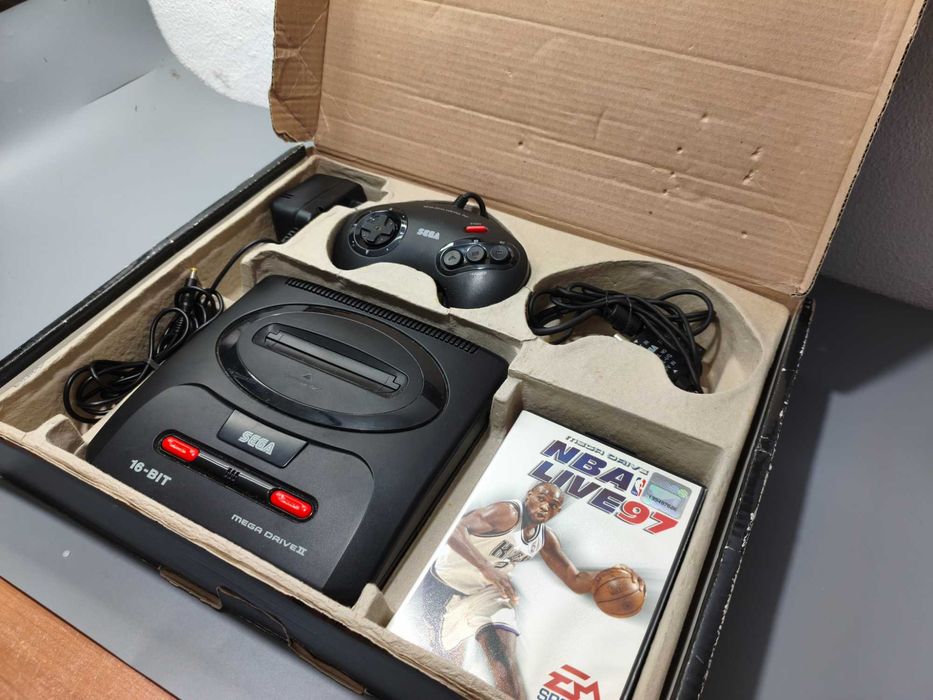 Sega Megadrive em Caixa