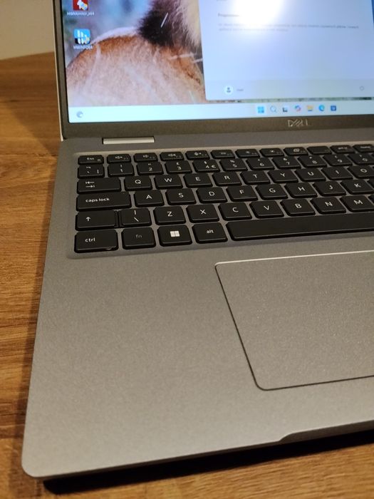 #3288 Dell Latitude 5520 i5-1145g7 16GB 512SSD W11 FV23 Gw12 Piękny