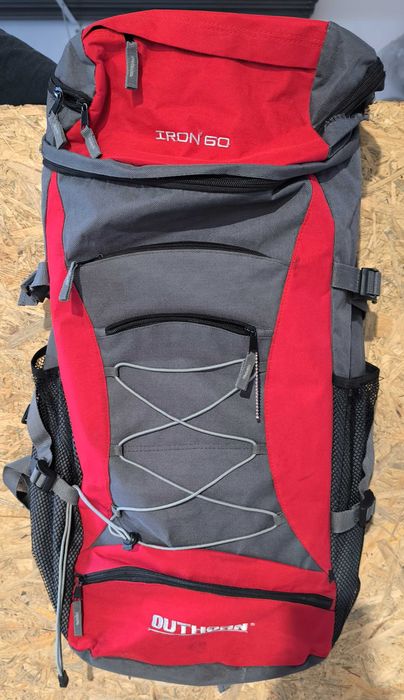 Plecak turystyczny Outhorn Iron 60L