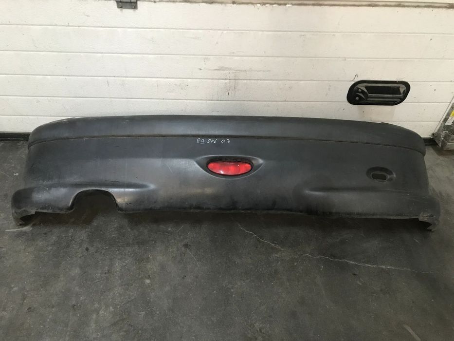PARACHOQUES / PARA CHOQUES TRAS PEUGEOT 206 (BRANCO) (PRETO)