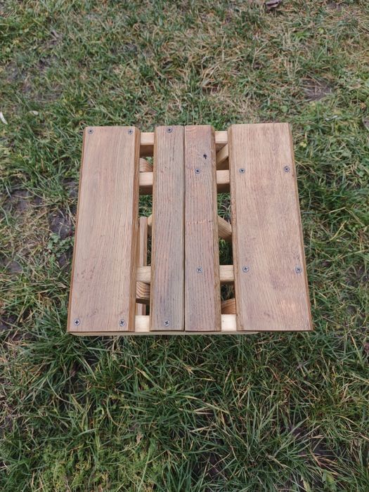 Стілець складний з дерева