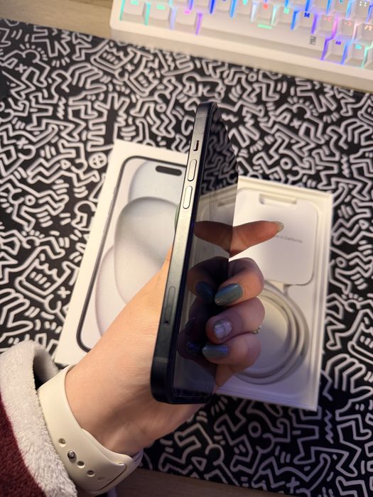 iPhone 15 - 128gb + 13 capas (negociável)
