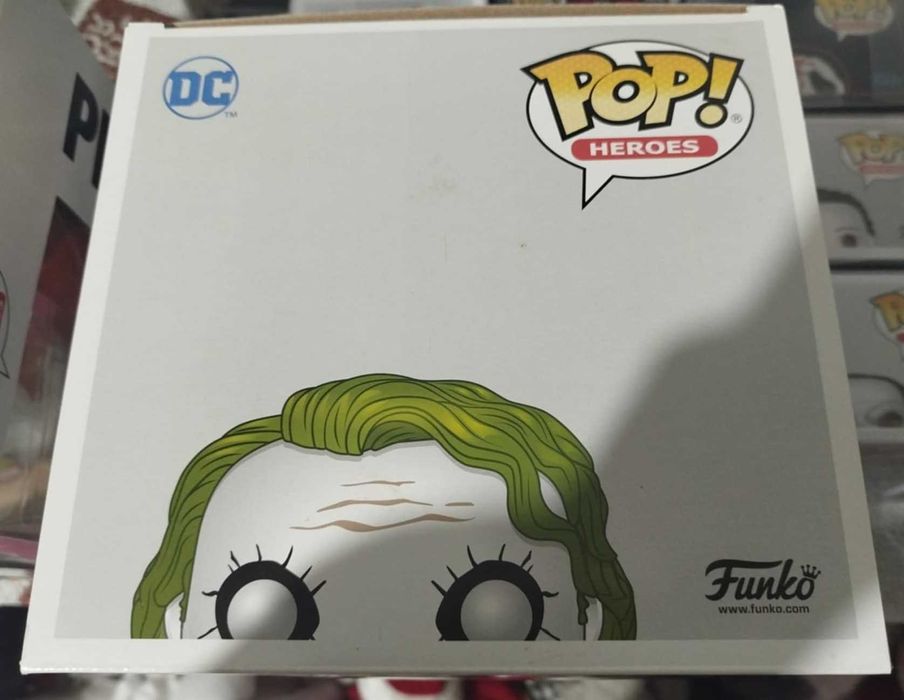 Funko Pop The Joker (Jumbo Seized)