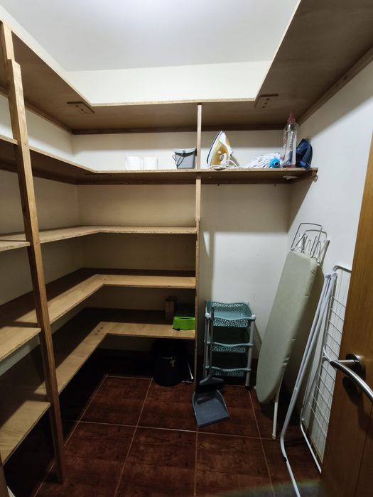 Aluga-se quarto, pref a rapaz