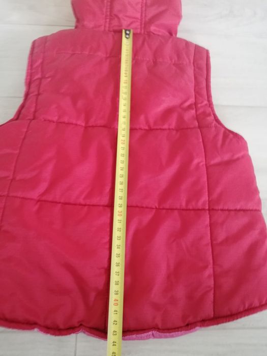 Bezrękawnik z kapturem