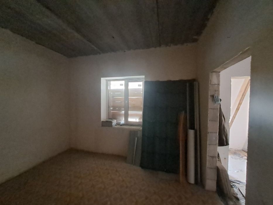 Готовий будинок під чистовий ремонт . Фонтанка.