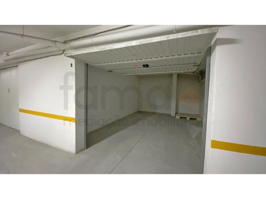Garagem em Pinhal Novo para Arrendamento