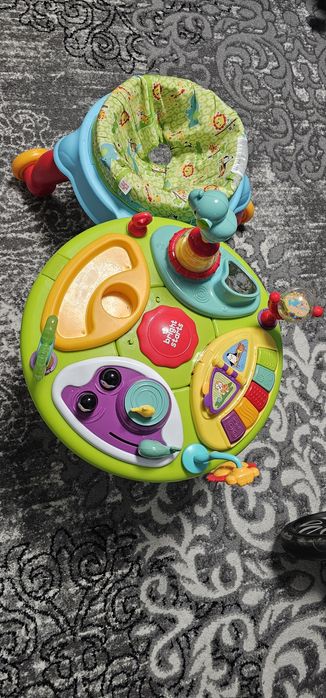 Stolik edukacyjny chodzik interaktywny