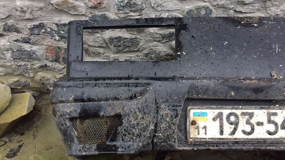 Бампер задній «надгробє»