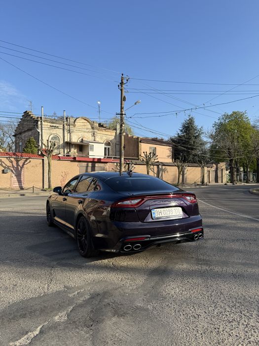 Продам Kia Stinger 2017