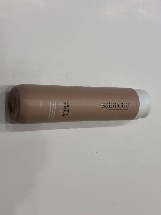 Шампунь Amway Satiniqu