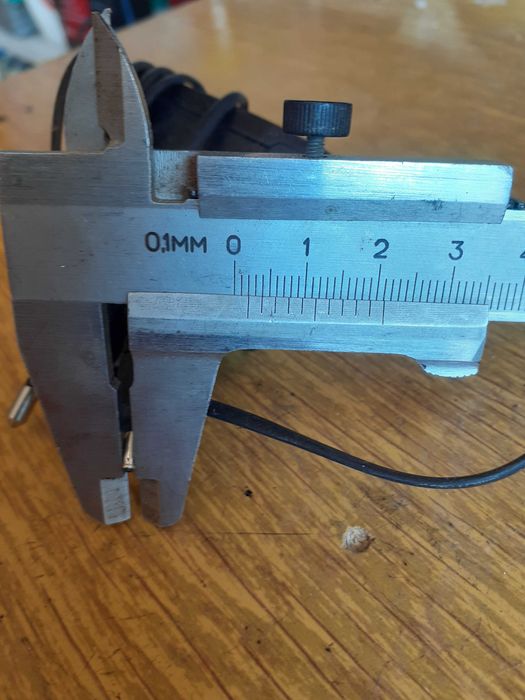 Ładowarki do telefonów 220V