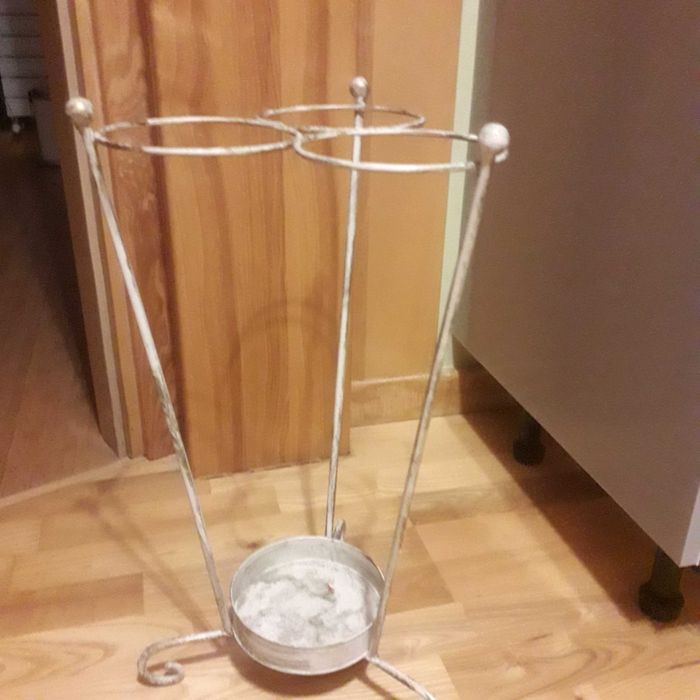 Parasolnik, stojak na parasolki biało- złoty