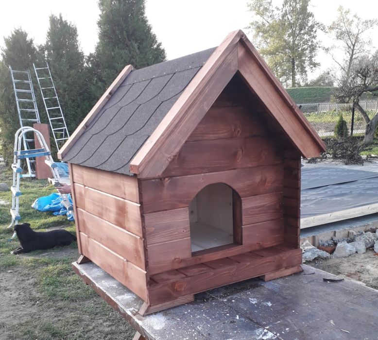 Buda dla małego psa bez tarasu,  ocieplana