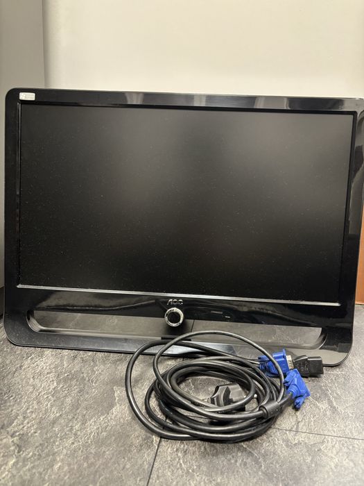 Monitor AOC LCD 50/60hz