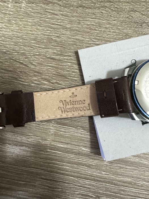 Часи vivienne westwood оригінал