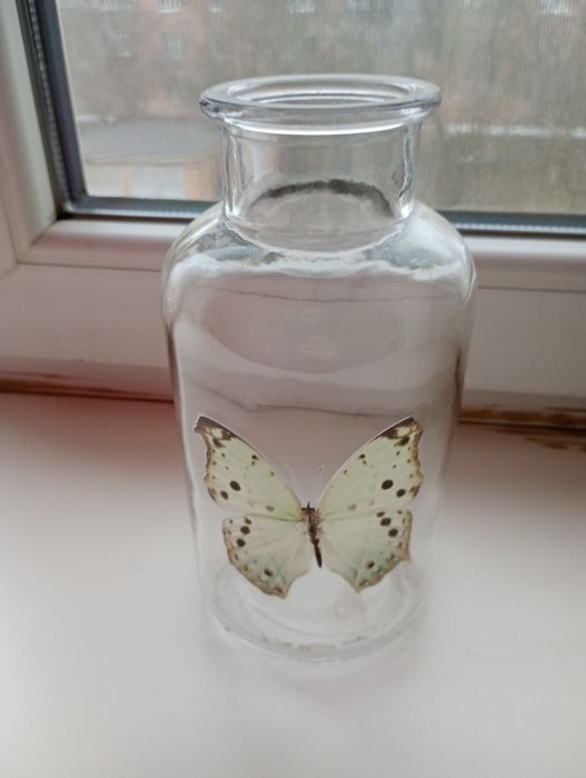 Продам новую вазу