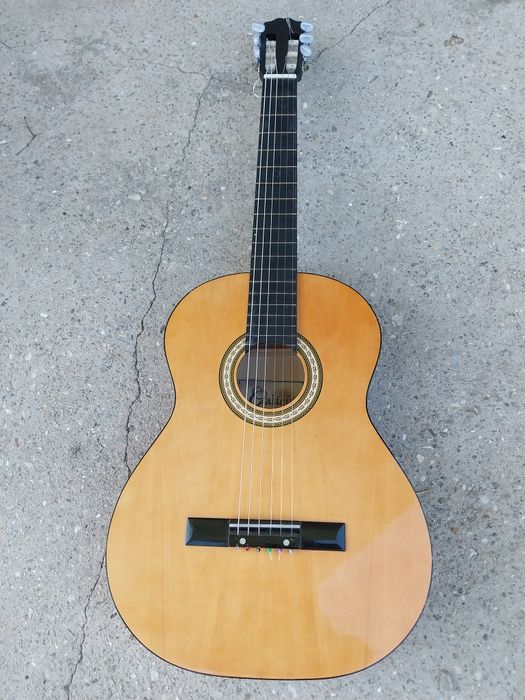 Viola classica como nova