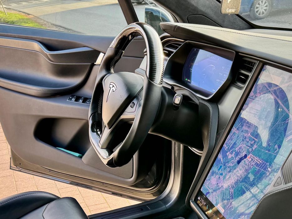 Кермо карбоновий Tesla model X S