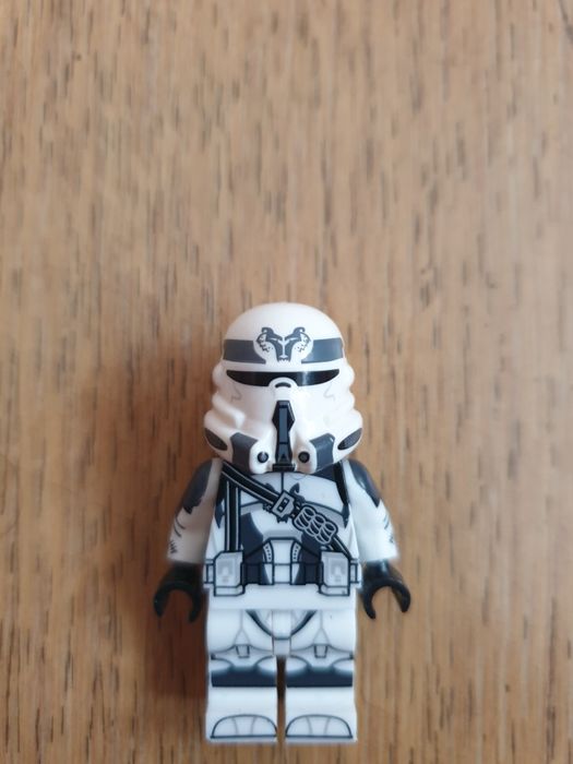 Custom hełm Airborne 104th Battalion Wolfpack Phase 2 GCC lego star wa
