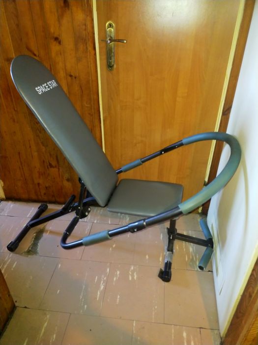 Ławeczka SpaceStar do ćwiczeń mięśni brzucha