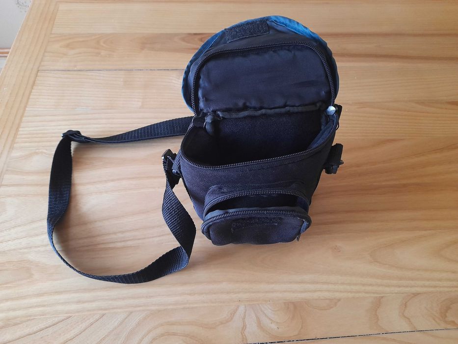 Etui na aparat Canon