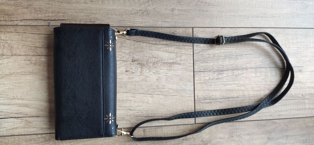 Portfel z cyrkoniami i odpinanym paskiem