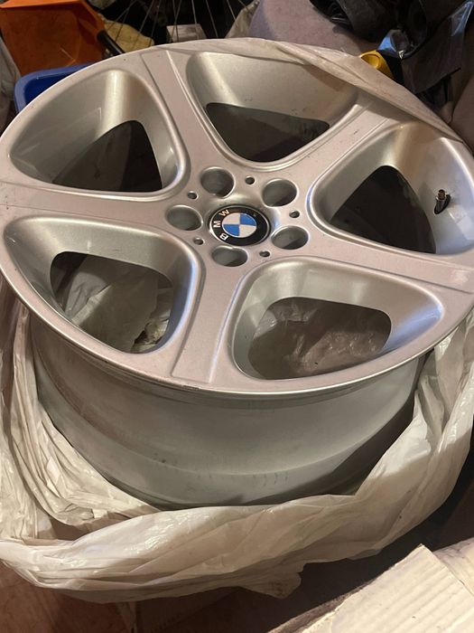 Диски на BMW X5 разноширокие