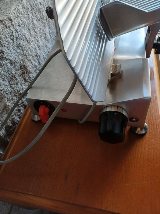 Cortadora de Fiambre / Carrinho de Compras