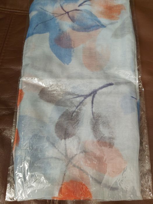 Szal damski, B&G, nowy