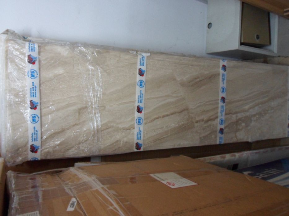 Parapety marmurowe 3cm.