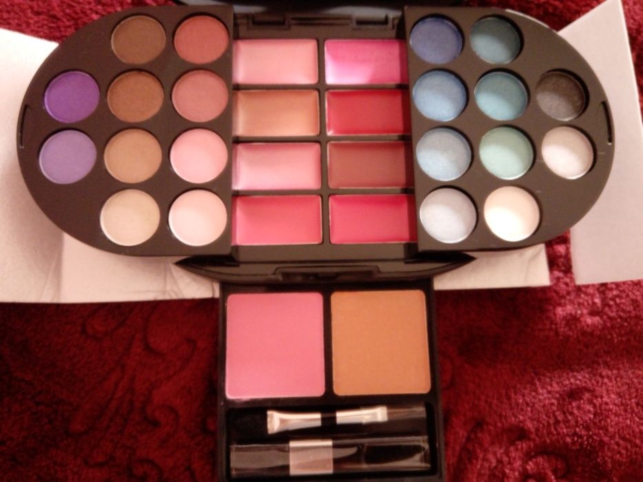 Palette Perfumes & Companhia