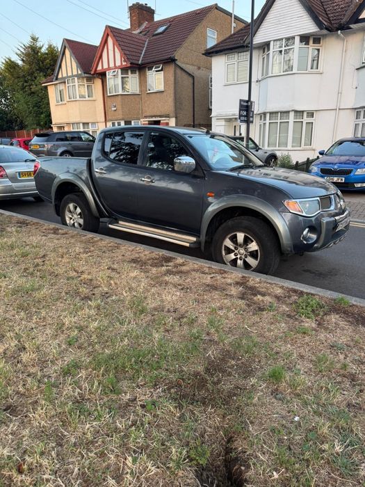 Авто для ЗСУ Mitsubishi L200