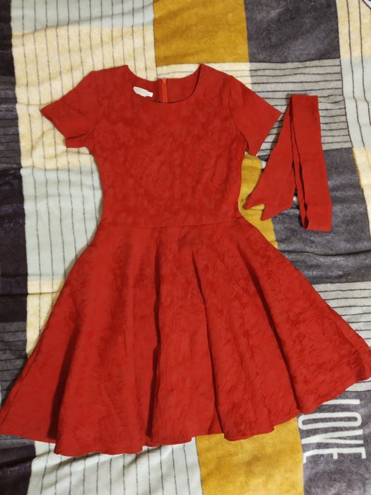 Платье нарядное на девочку Платье на девочку