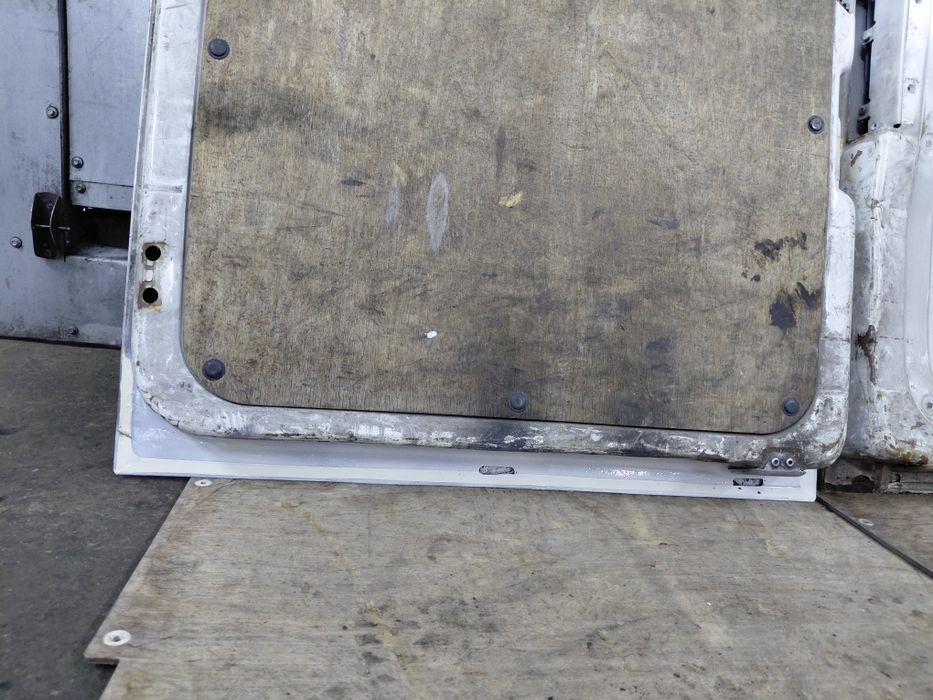 Двері високі Sprinter A901-903,LT.