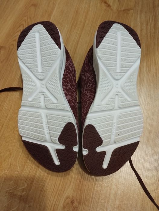 Buty sportowe Domyos r 38 damskie