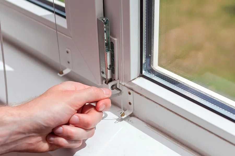 Ремонт  вікон та дверей