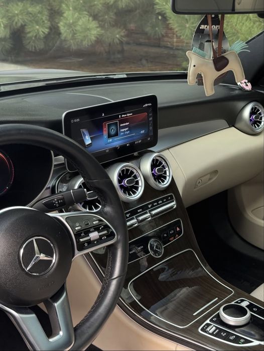 Mercedes-Benz C300 (переодет в C63 AMG)