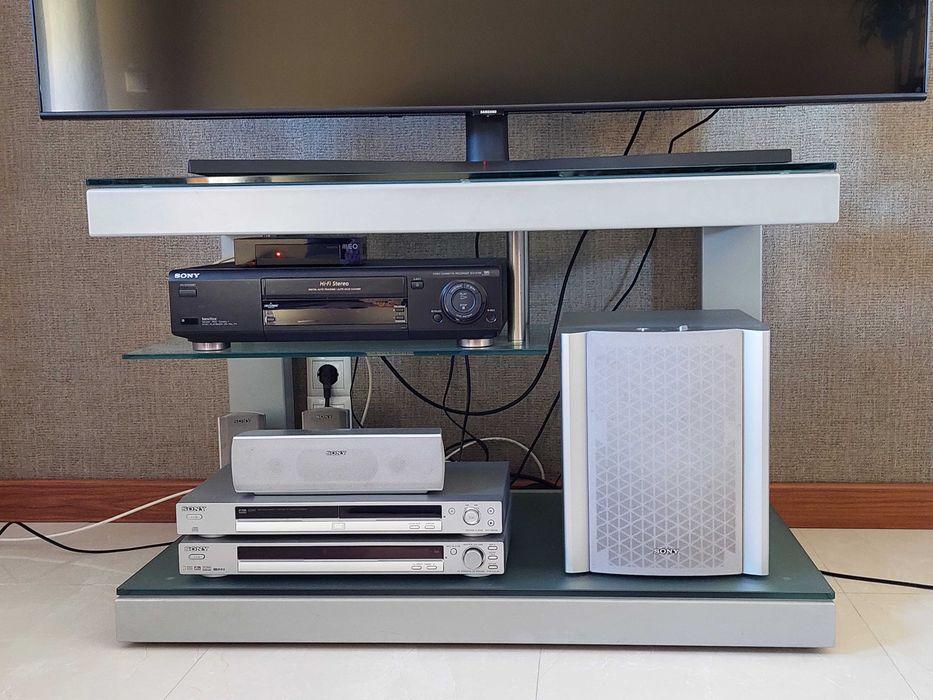 Mesa TV SONY (Como nova)