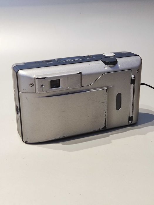 Konica Zup 110 VP – Camara Analógica