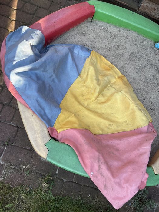 Piaskownica i zjeżdzalnia