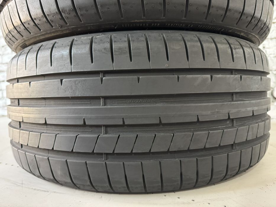 Майже нові літні шини Dunlop 225/40 R18