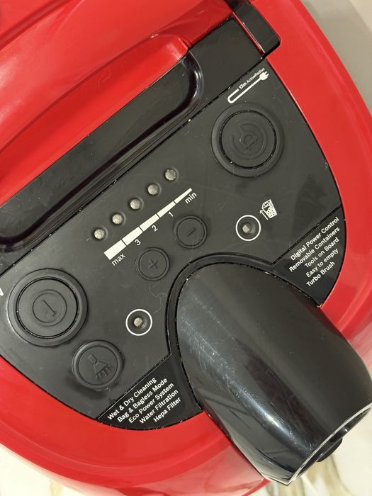 Пилосос bosch AguaWash&Clean