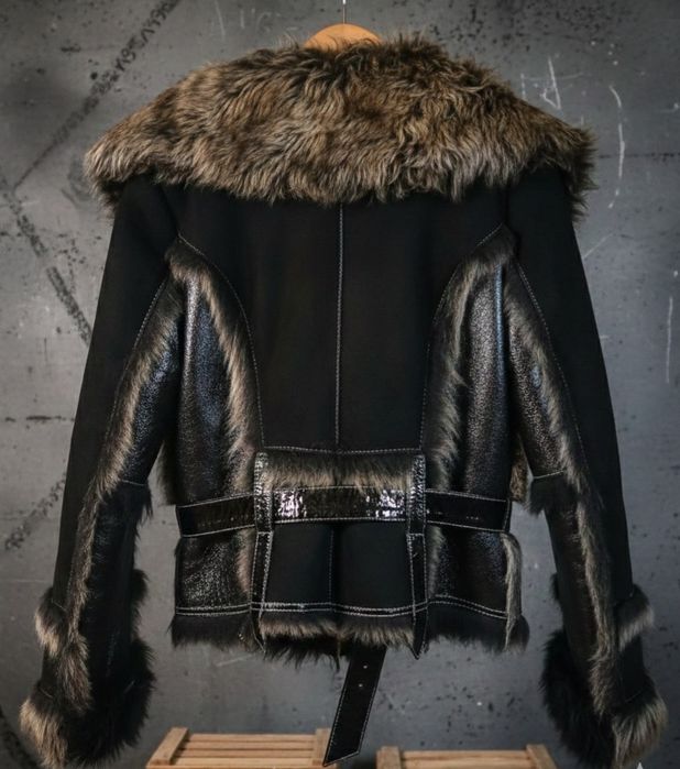 Натуральна Дублянка з тоскани,лисиці та замші ,з дизайнерськими елемен