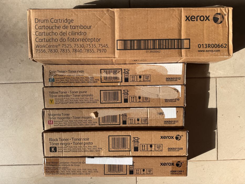 Impressora multifunções Xerox - c/ toners