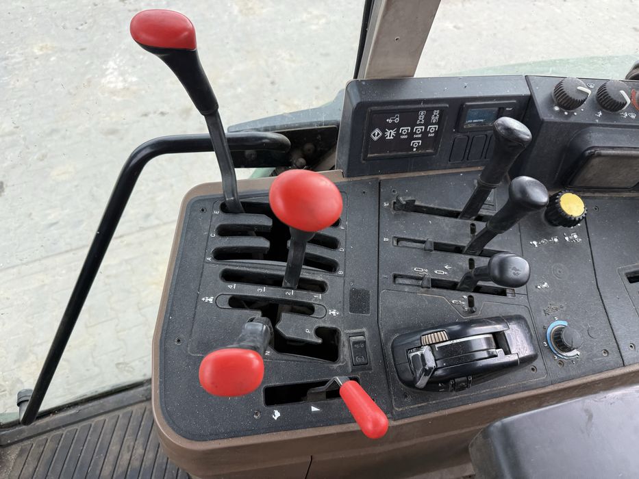 JOHN DEERE  6800 r 1998