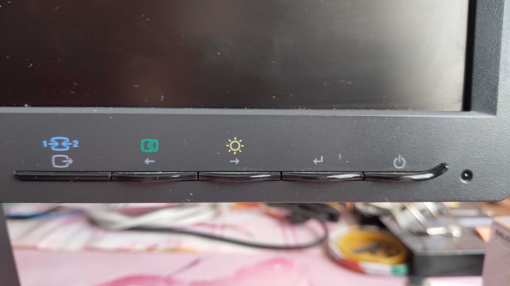 Монитор. Lenovo ThinkVision L2250pwD (22")