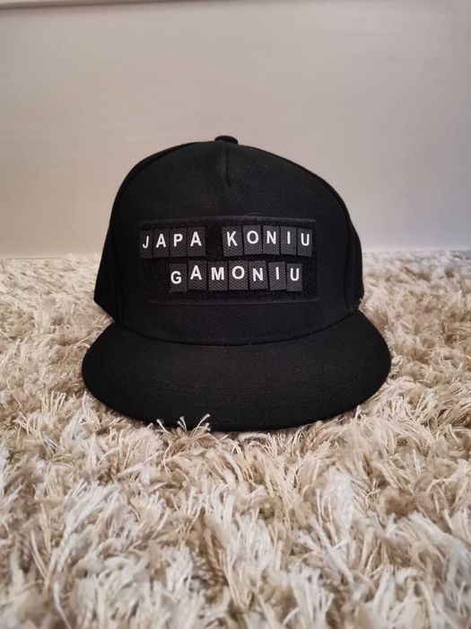 Czapka Cross z literkami